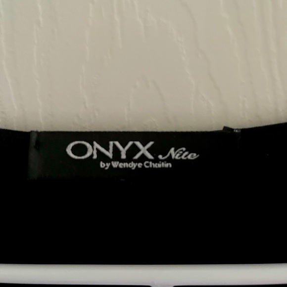 Ladies, Onyx night short sweater shrug… One size fits most - Picture 2 of 2